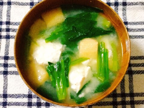 定番！ほうれん草＊豆腐＊油揚げのお味噌汁